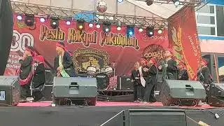 Aden dengan Kelas 4 dalam Tarian Si C E P O T