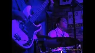 Bleu Rascals at Roadhouse 02
