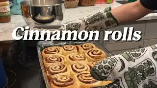 EASY CINNAMON ROLL!