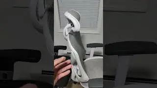 Staples Hyken chair vs Staples Dexley office chair | Side by side comparison |