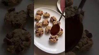 Oat choc chia cookies🍪 #cookies #chocolate #toldders #cooking #easyrecipe
