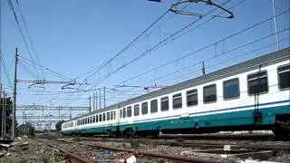 Treno Rolling con carri merci scudo + IC1591 xmpr ed ESCI + IC707 con E656