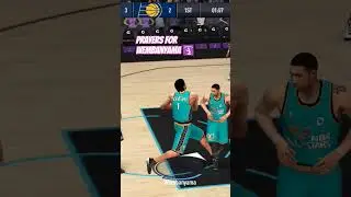 Victor Wembanyama two hand dunk. 🧐 #shorts | NBA Live Mobile.
