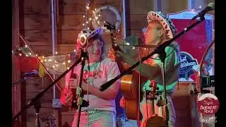 Nikki Grossman & Liz Voz (2nd song)