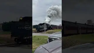 N&W 475 Passing by The Red Caboose Motel