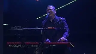 Clint Brown - OLD SCHOOL WORSHIP MEDLEY