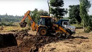 JCB Backhoe Loader Machine Loading Soil in Tripper  - JCB 4x4 Working Mood
