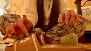 ASMR SHOE TAPPING | SCRATCHING | BRUSHING