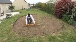 Comment installer une piscine hors sol - Préparation du sol (Étape 1/6)