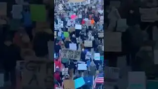 Thousands of protesters march down streets of Minneapolis against ICE #shorts