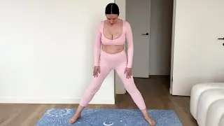 Low Lunge Yoga | Split-Style Warrior Stretch for Hip, Quad & Hamstring Flexibility