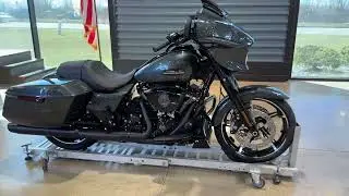 2025 Street Glide - Iron Horse Metallic - BLK