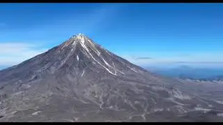 Surfing base in Kamchatka #hiking #travel #turismo #surfing #nature #kamchatka #russia 