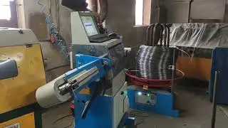 Automatyczne Zaginanie Drutu CNC.