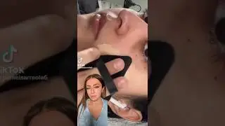 Using a powder puff to apply foundation!!?? #makeuphacks #makeup #beautyhacks