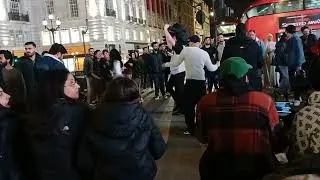 Dance & Song in Piccadilly Circus London / Ye Dosti hum nehi todenge.