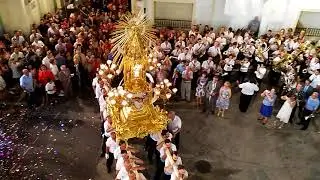 Beniarrés, Cova Santa,entrà a l'església 2017.