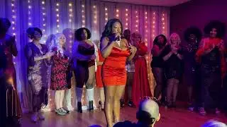 A Weekend With GiGi Holliday - Strippers' Holliday Burlesque Showcase, curtain call