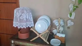 Tour pela minha  cozinha rústica, aconchegante e cheia de plantas.