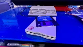 💾 Используете 35-летние дискеты с THEA500 Mini 2022 года? USB-накопитель с автоподатчиком! | См. ...