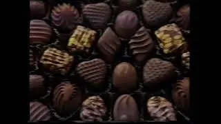 1983 MacRobertson's Old Gold Chocolates Ad.