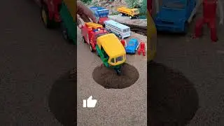 tata white bus near autorickshaw jcb fire truck crash to pit #jcb #jcp #jcbjcb #jcpbackhoe #toys