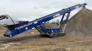 EDGE TS65 tracked stockpiler