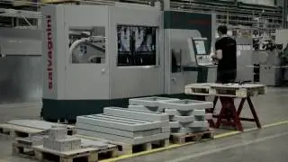 Salvagnini P1 Kinetic compact mini panel bender   Cube