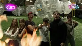 TEAM TOTAL - ⚽ BUBBLE F&Uacute;TBOL en la Total House 🤣 | Clan TVE
