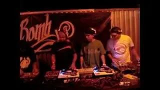 DJ ZAP E FIRMA DE SCRATCH 07/05/11 DABOMB PRA&Ccedil;A ZUMBI DOS PALMARES BRASILIA DF