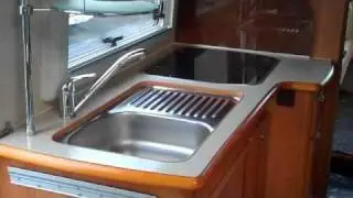 LE Voyageur Motorhome