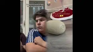 El celular de sirenoman 😂😂😂