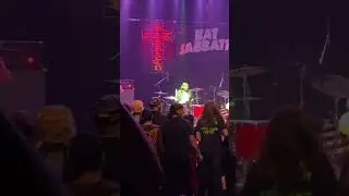 Bat 🦇 Sabbath #livemusic #winnipeg