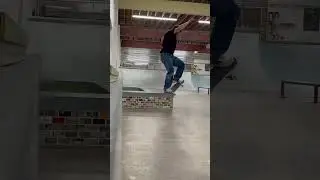Switch and Signal session. #crookedgrind  #frontsideair #SwitchAndSignal #skateboarding #pittsburgh