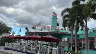 🔴 LIVE from Halloween Horror Nights at Universal Studios Orlando - Final Thursday Night of HHN 34