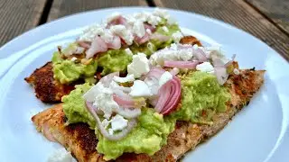 BAKED SALMON WITH AVOCADO, PICKLED ONIONS, NUT CRUMBLE AND FETA CHEESE. Quick Keto Dinner.