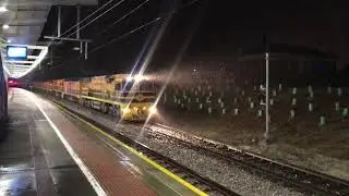 7 Locos on 2182 at Adelaide Showground. 10/8/2018.