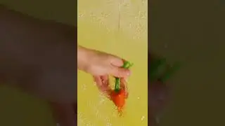 LUSH Bubble Bar : Baby Rainbow Carrots Orange (Easter 2023)