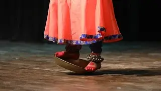 Kathak on Thali | Thali Dance | Dance on Brass Plate | @TanmoyeeChakraborty