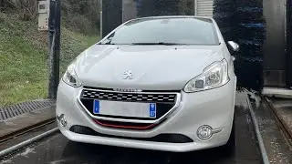 PEUGEOT 208 - GTi 200ch - 1.6 THP - BERLINE PHASE 1
