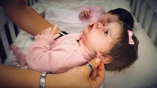 💙 Cómo ponerle PENDIENTES O ARETES a un BEBÉ REBORN