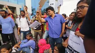 HCU SFI protest
