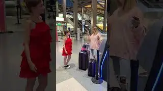 Travel change hacks😎 Subscribe to me🤙🏻😉 #change #vibes #magical