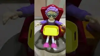 🌈👵GRUMPY GRANNY🌈👵#shorts&nbsp;#trending&nbsp;#viral #asmr #toys #satisfying #grumpygranny