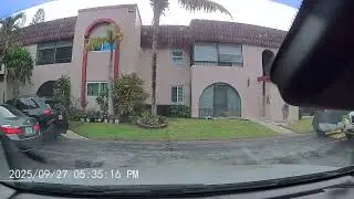 Alligator vs. SUV: Only in Florida (Wait for the Twist!) October 6, 2025(3)
