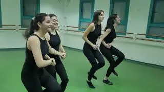 Ukrainian dance.Training.  