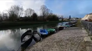 COULON,  La petite Venise Verte au c&oelig;ur du Marais Poitevin, dans les Deux S&egrave;vres, France.