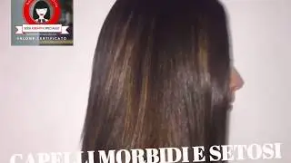 Trattamento anticrespo alla cheratina, tutti i benefici per capelli morbidi e setosi