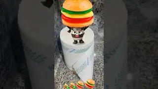 Tom sings tasty gummy burger asmr