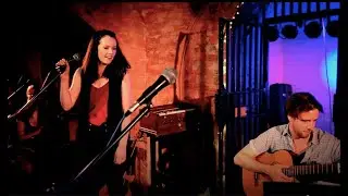 'Lullaby Of Birdland' Performed by Hannah Lewis & Tom Janes UNDERGROUND SESSIONS @ ARUNDEL JAILHOUSE